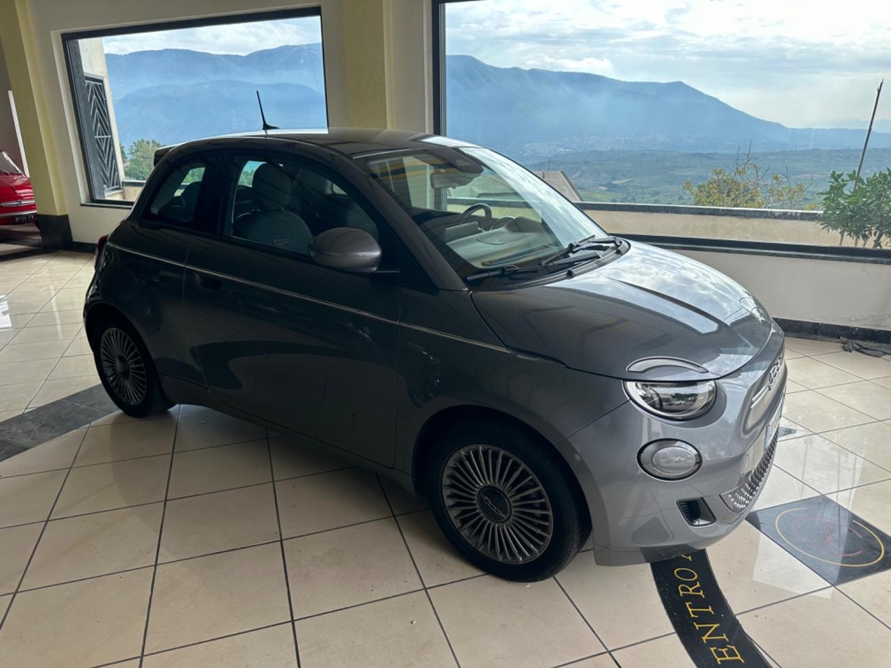 Fiat 500 Icon Berlina 42 kWh