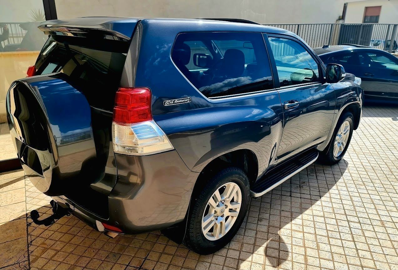 TOYOYA LAND CRUISER 3.0 d-4d 190cv 3p. 60   ANNIVERSARIO