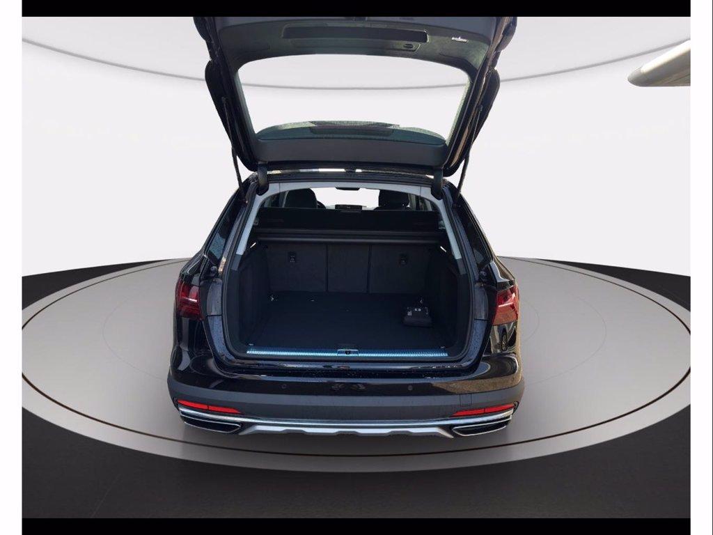 AUDI A4 allroad 40 2.0 tdi mhev business evolution quattro 204cv s-tronic del 2024