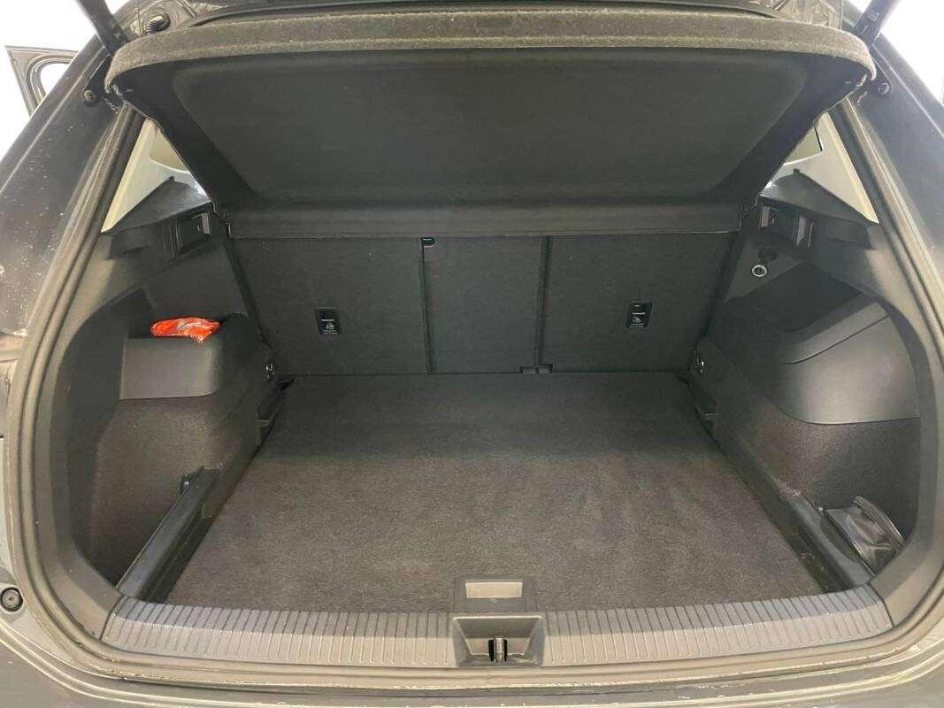 Volkswagen Tiguan Tiguan III 2024 1.5 etsi R-Line 150cv dsg