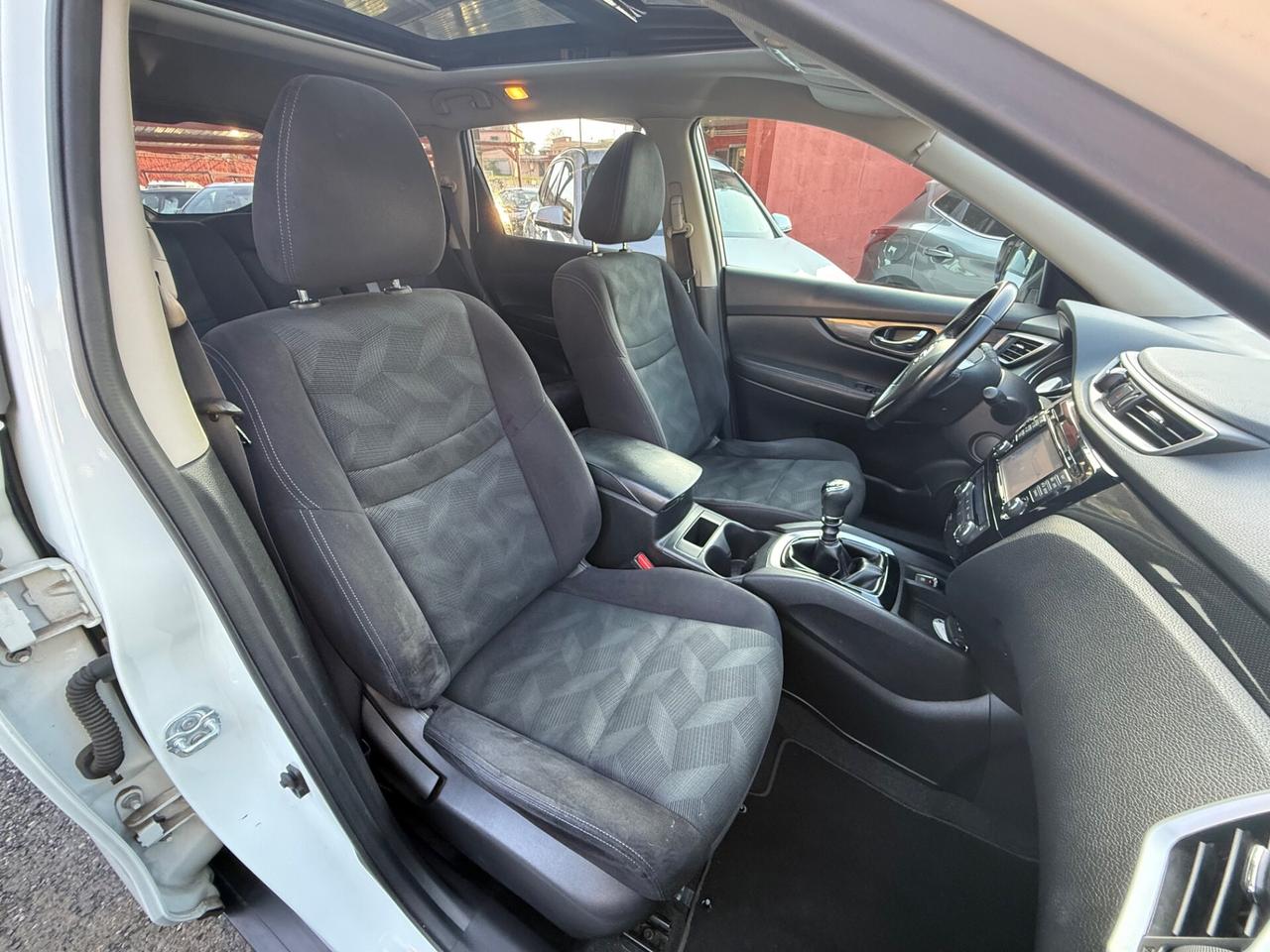 X-Trail 1.6 dCi 2WD Tekna-80 mila km -7 posti-rate