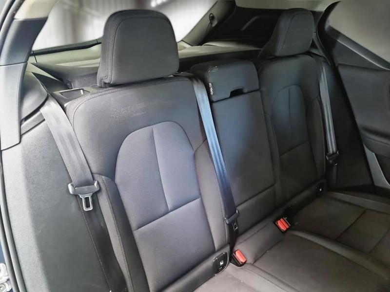 VOLVO XC40 B4 AWD automatico Momentum