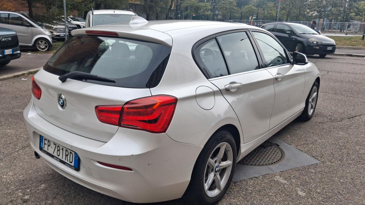 Bmw 116 116d 5p. MADREPERLA