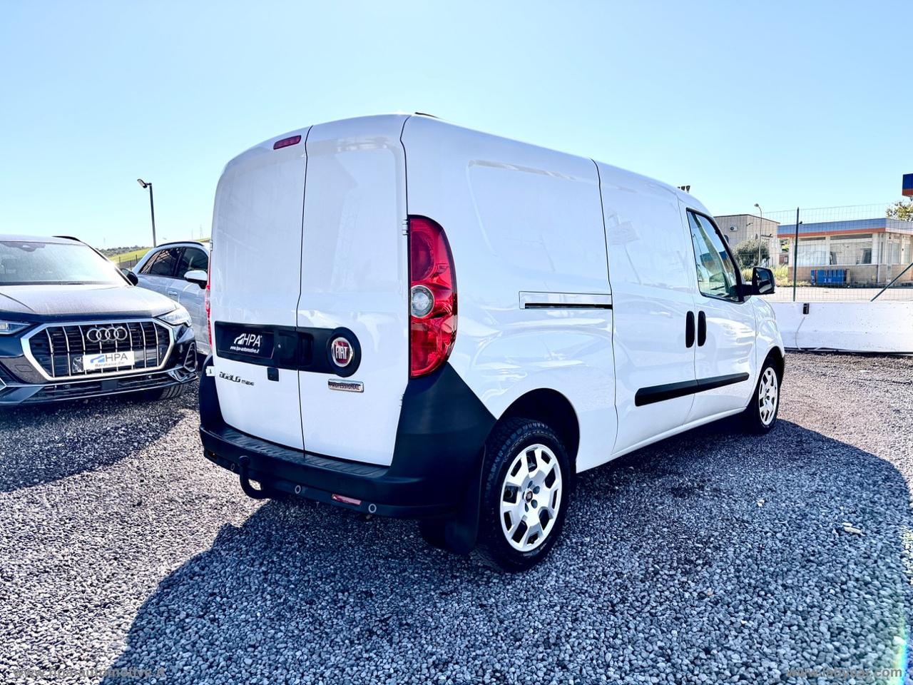 FIAT Doblò 1.6 MJT 120CV MAXI 3 POSTI NAVI RETROCAMERA CLIMA AUTOMATICO