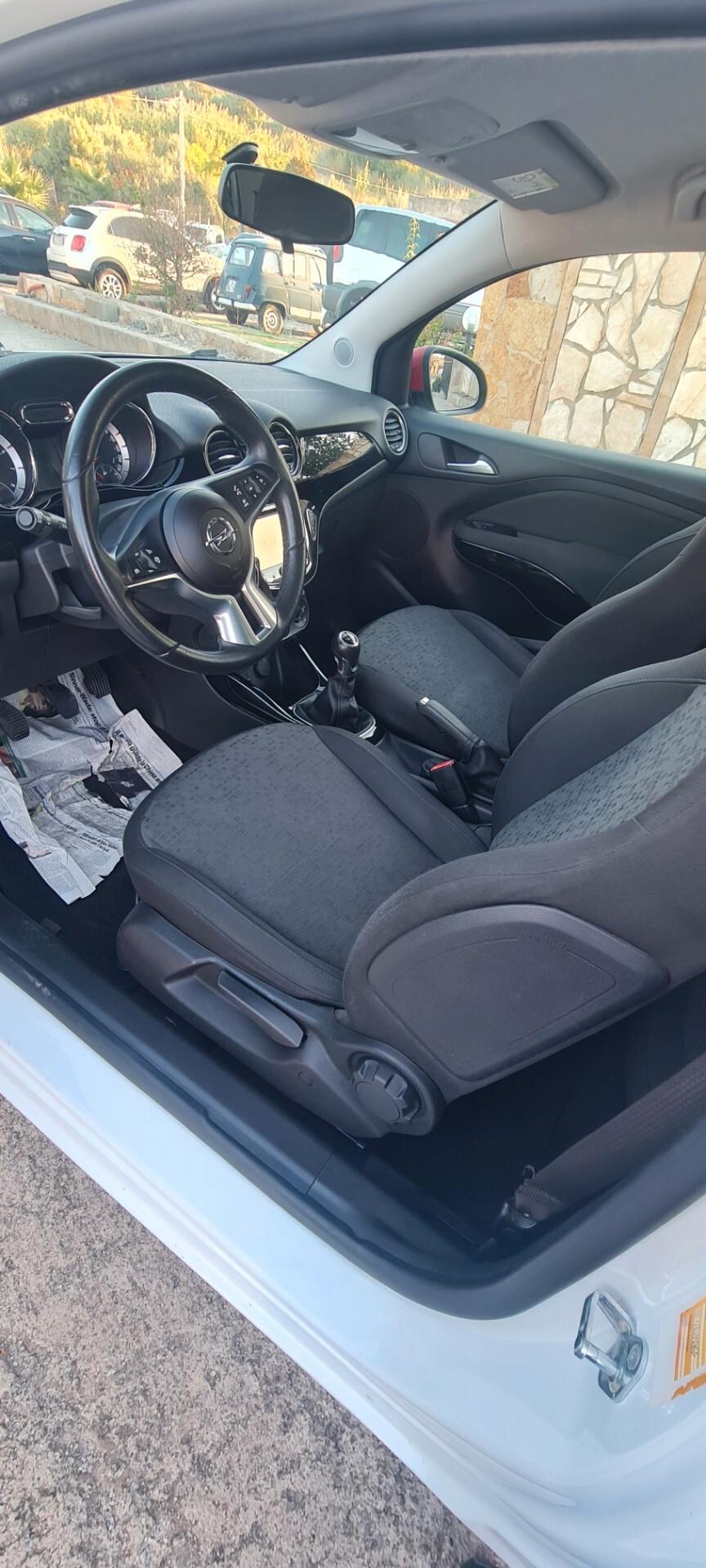 Opel Adam 1.4 87 CV GPL 2015 142.000 km