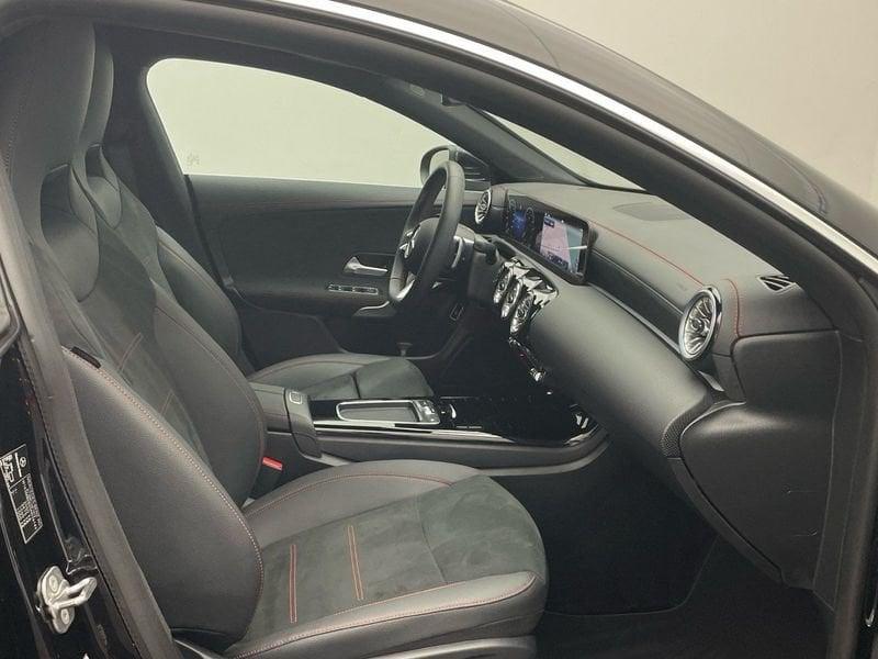 Mercedes-Benz CLA S.Brake CLA 180 Automatic Shooting Brake AMG Line Advanced Plus Camera 18" LED