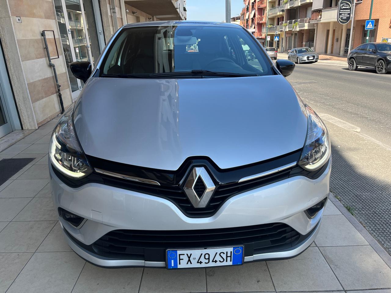 Renault Clio dCi 90 CV 5 porte Moschino Zen