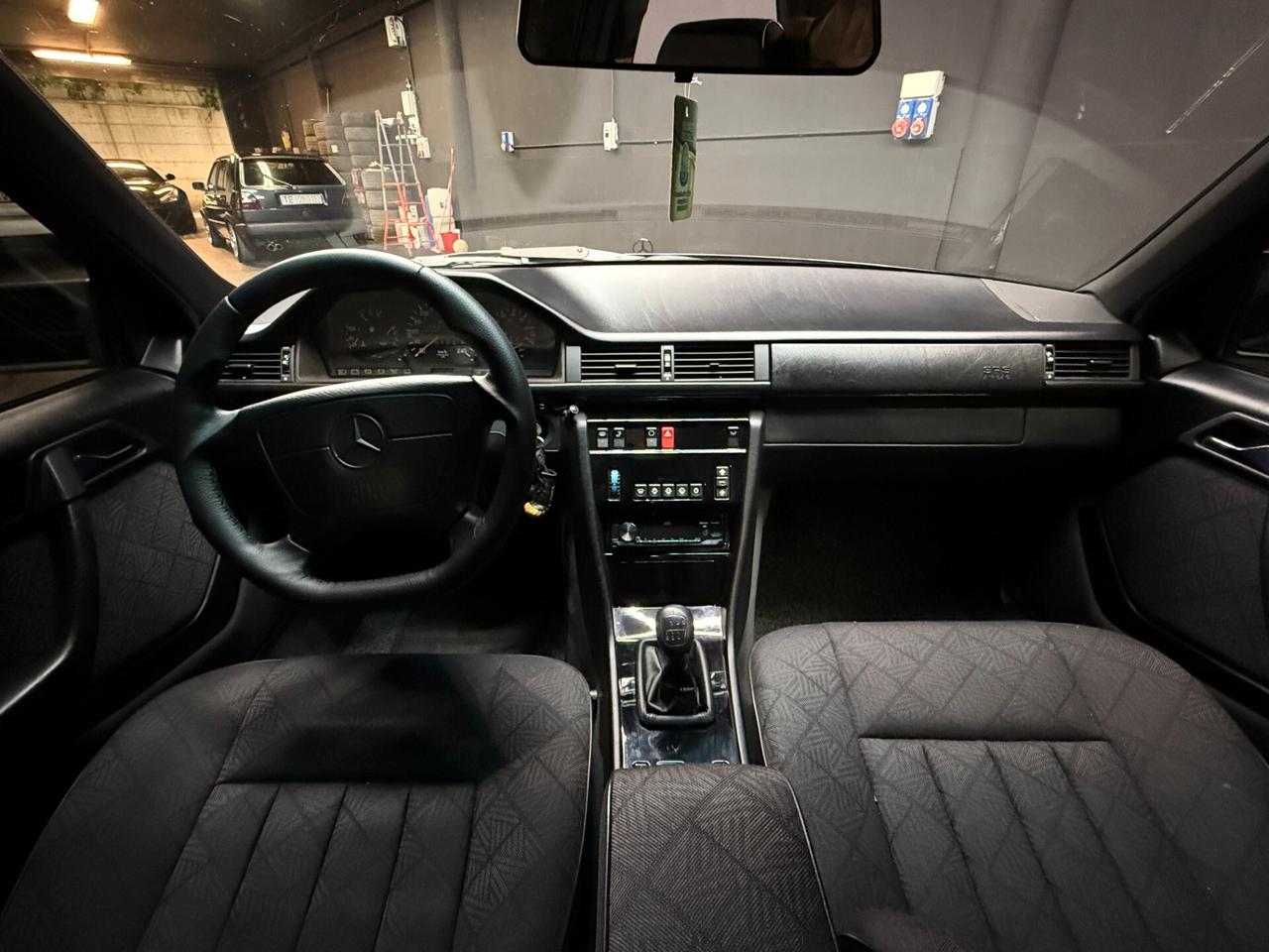 Mercedes-benz E 200 ALLESTIMENTO AMG