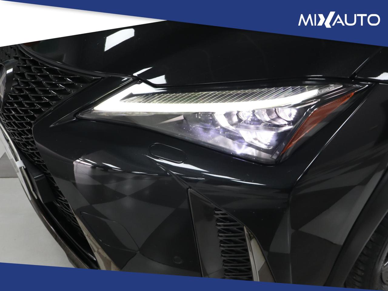 Lexus UX 250H 2.0 F-Sport 2WD CVT