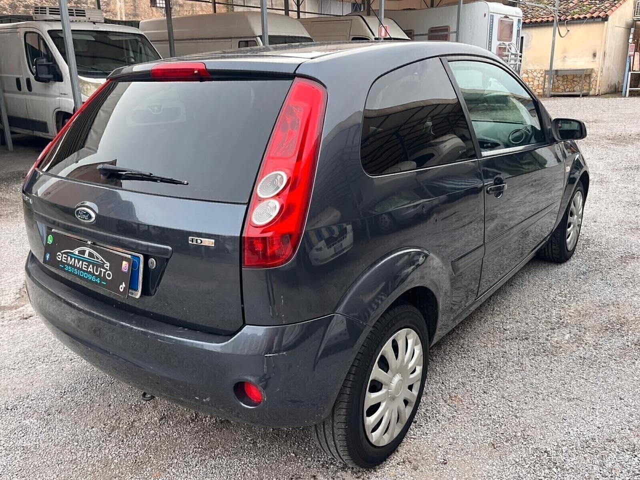 Ford Fiesta Titanium 1.4 TDCi 70Cv 12 MESI DI GARANZIA