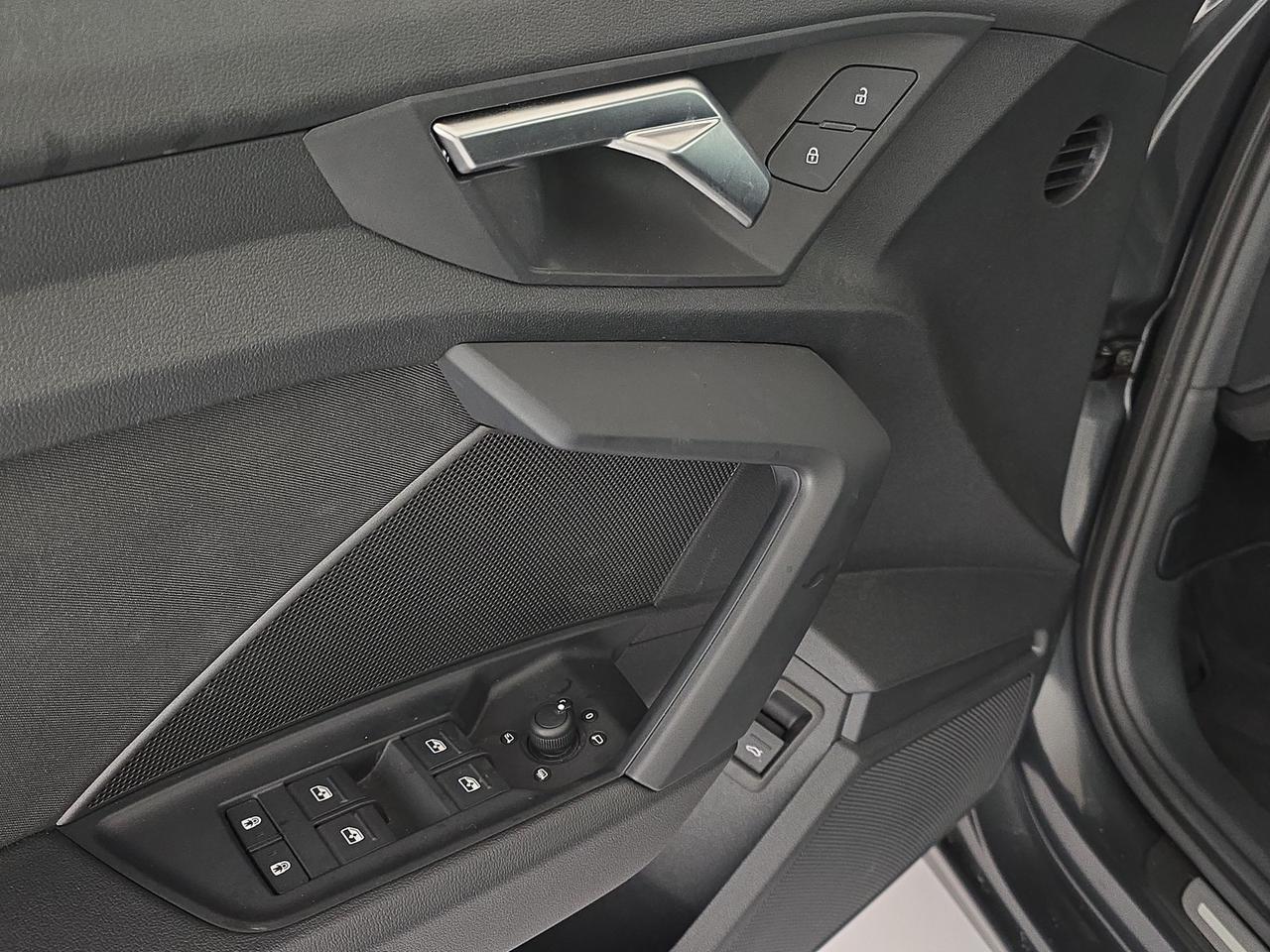 Audi A3 sportback 30 2.0 tdi business advanced