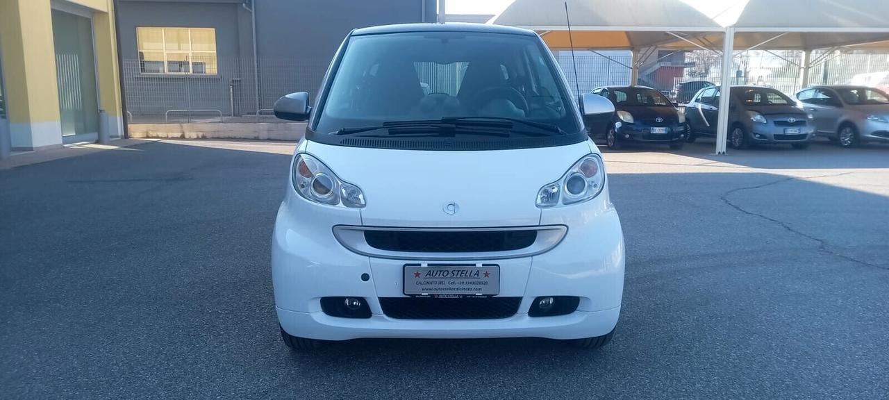Smart ForTwo CC. 1.000 CV. 71 Benzina Euro 5 Automatica Utilizzabile anche per i Neopatentati.