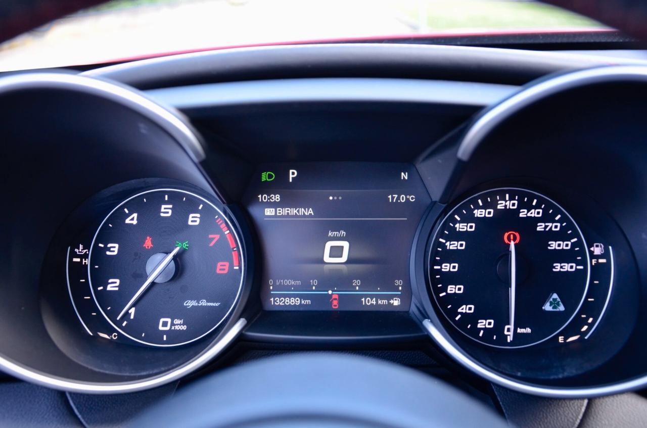 ALFA ROMEO GIULIA 2.9 T V6 QUADRIFOGLIO 510cv AUTO, ROSSO TRISTRATO, BOLLO E SUPERBOLLO PAGATI, HI-FI MTX, PERMUTE