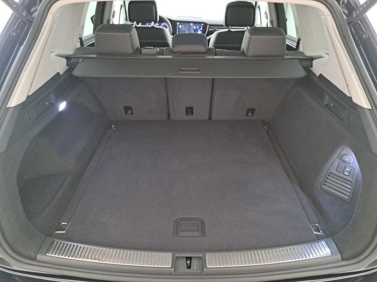 Volkswagen Touareg 3.0 v6 tsi elegance 340cv tiptronic