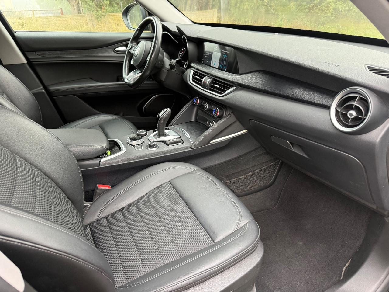 Alfa Romeo Stelvio 2.2 Turbodiesel 190 CV AT8 RWD Executive