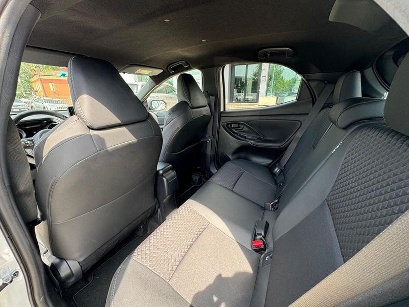 Toyota Yaris Hybrid Lounge MY22