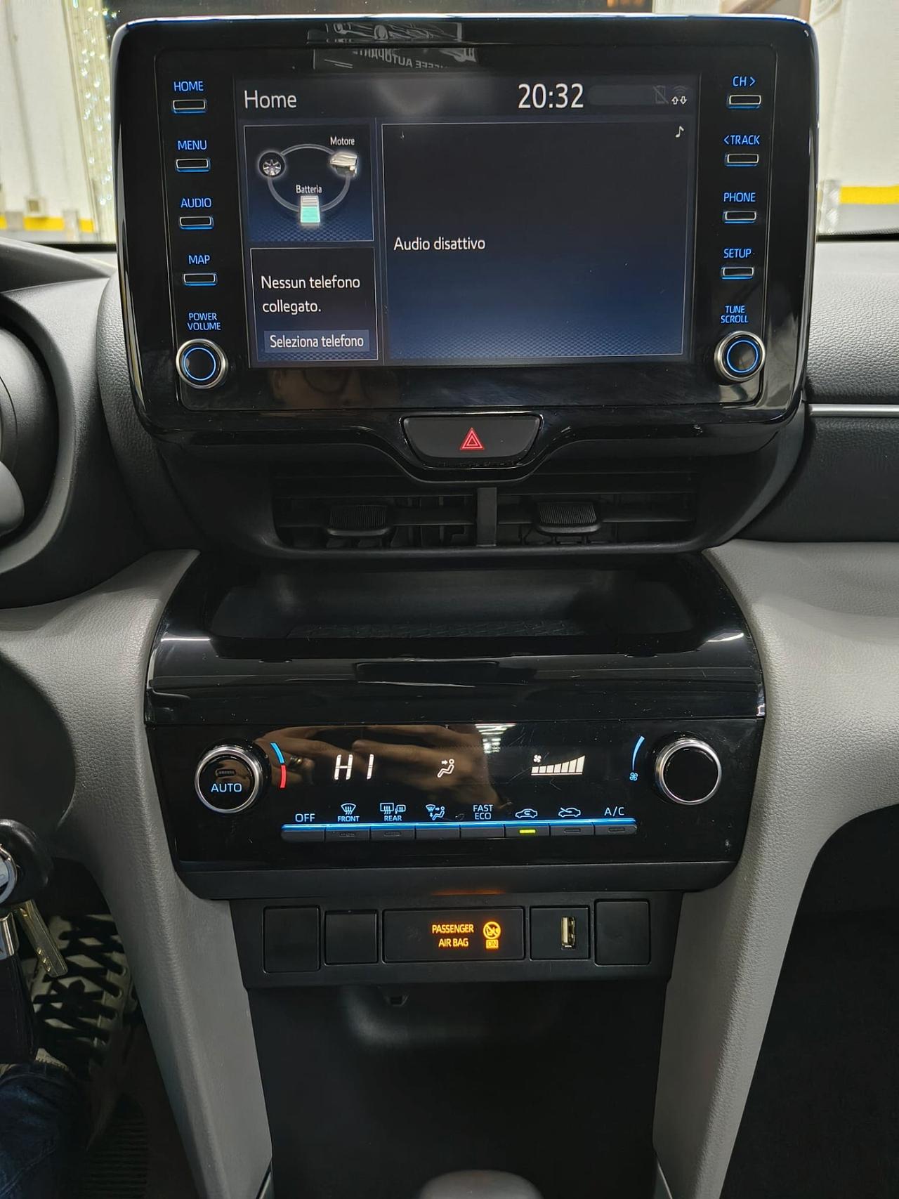 Toyota Yaris 1.5 Hybrid 5 porte Active