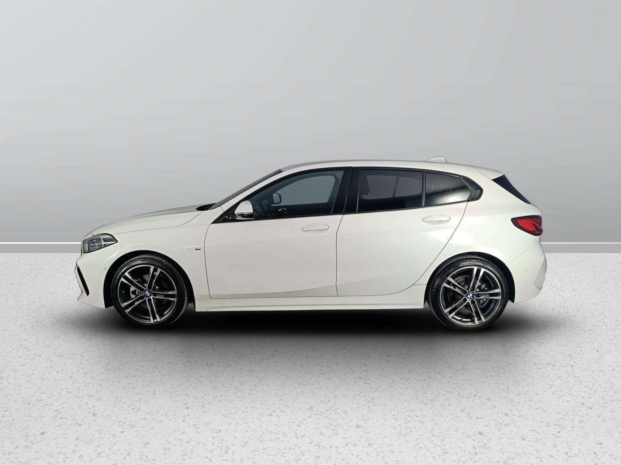 BMW Serie 1 F40 - 118d Msport auto