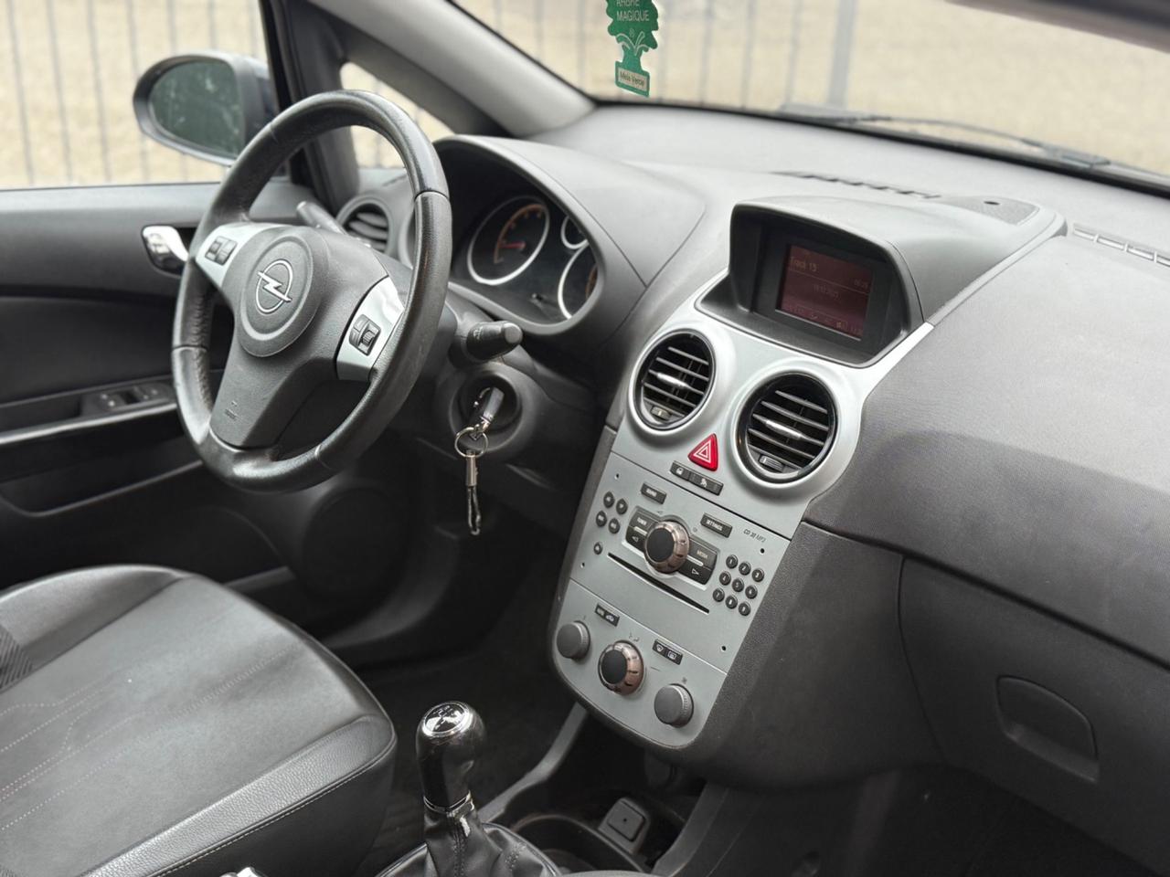 Opel Corsa 1.2 BENZINA 5P. 2013 POCHI KM NEOPATENTATI