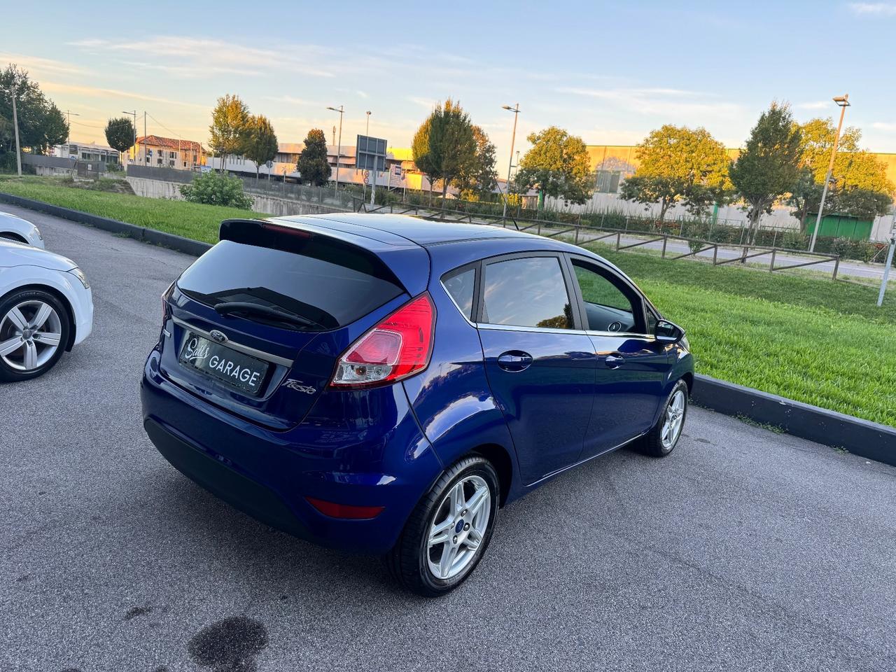 Ford Fiesta 1.2 60CV 5 porte Neopatentati