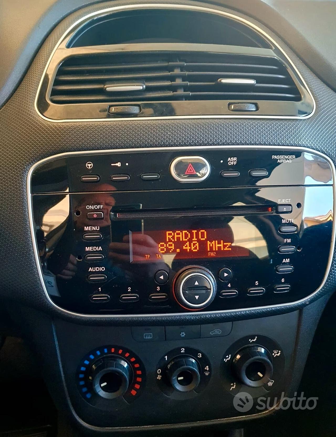 Fiat Punto 1.2 BENZ. - 2017 - KM. 145.000 NEOPATENTATI