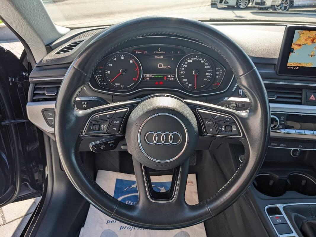 Audi A5 40 2.0 tfsi mhev Business Sport 190cv