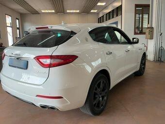Maserati Levante V6 Diesel 275 CV AWD Granlusso