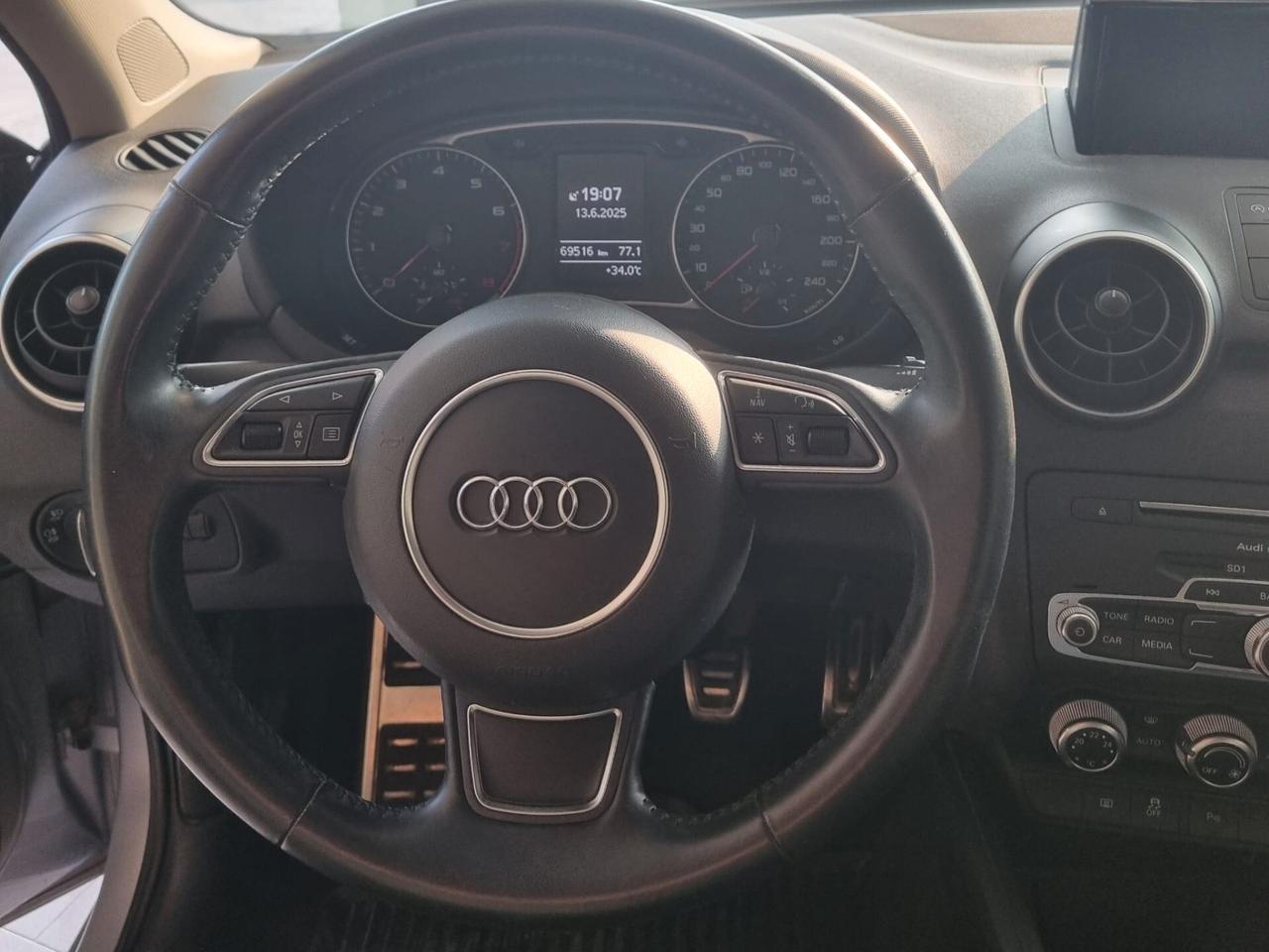 Audi A1 1.0 tfsi Ultra Admired 82cv OK NEOPATENTATI!!!