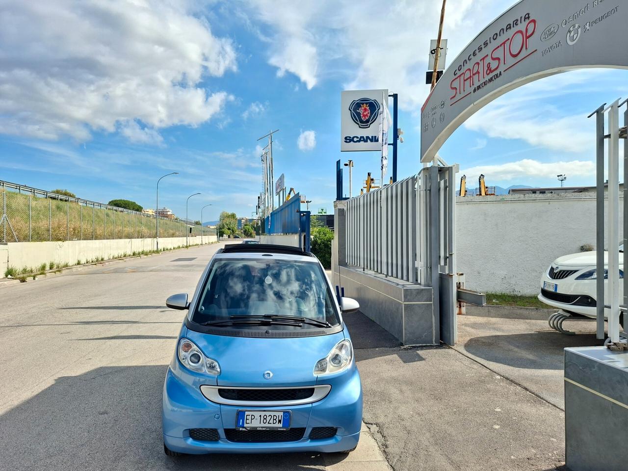 Smart ForTwo 1000 52 kW MHD cabrio passion SERVOSTERZO