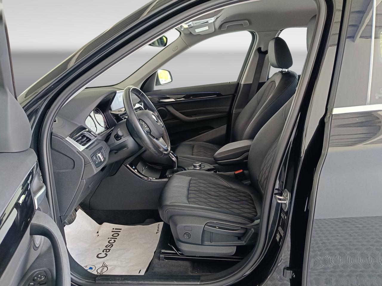 BMW X1 F48 2019 - X1 sdrive18d xLine Plus auto
