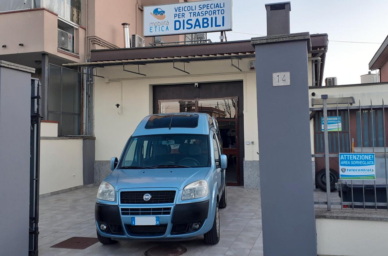 Doblò trasporto disabili pedana elettrica