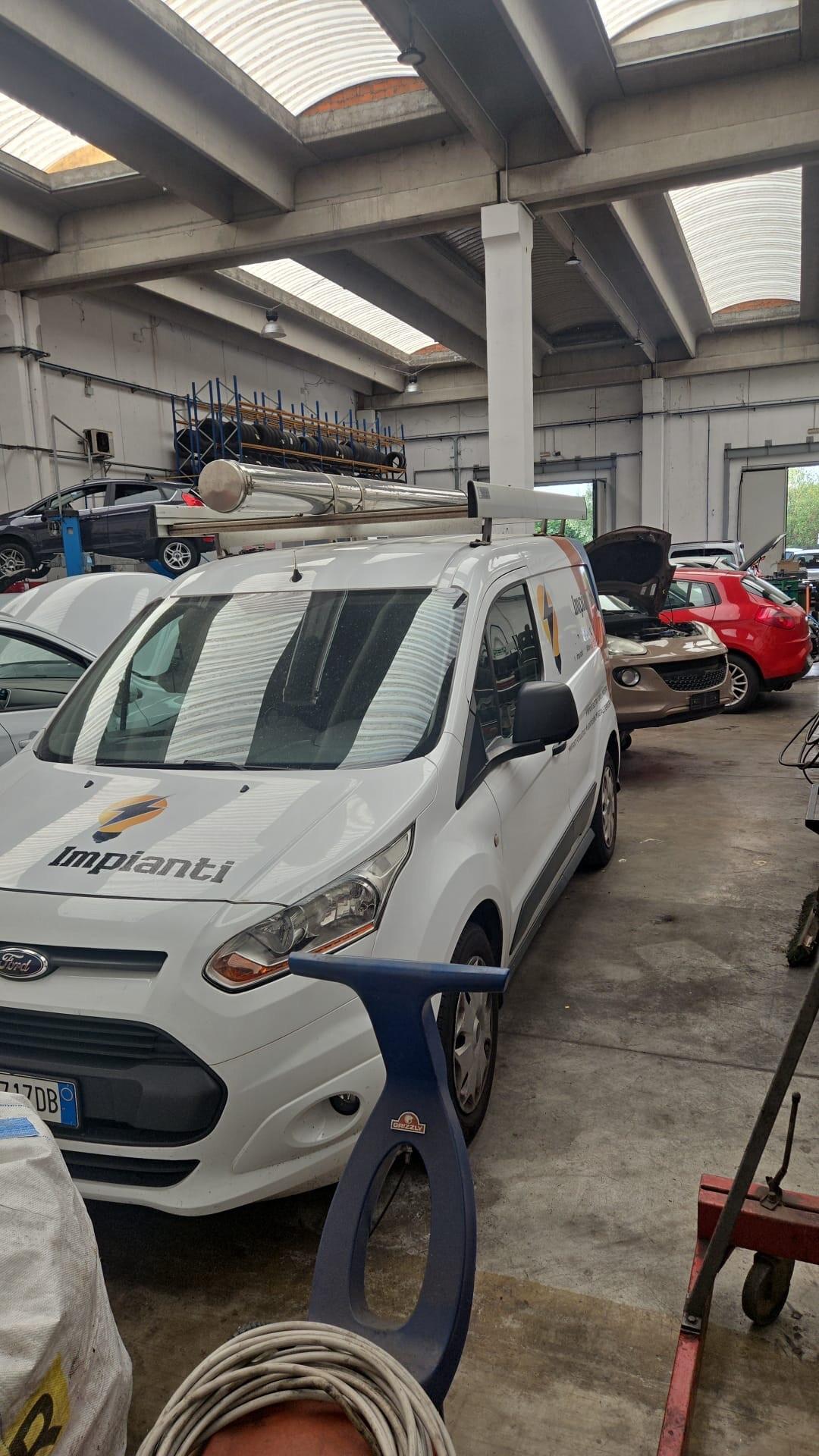 FORD TRANSIT CONNECT 2015 1.6TDCI EURO5B DA CONTROLARE