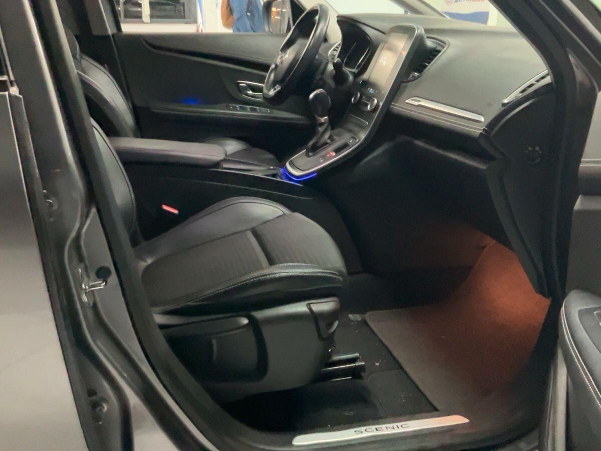 Renault Grand Scenic dCi 8V 110 CV EDC Energy Intens