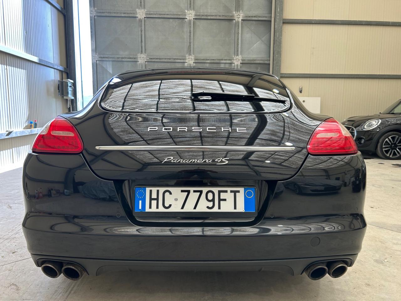 Porsche Panamera 4s