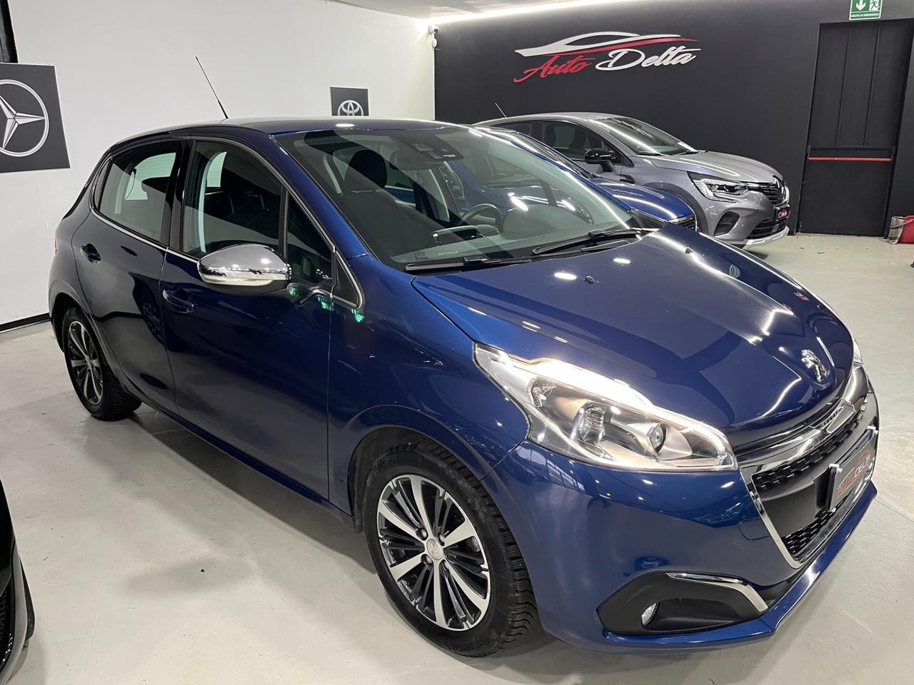 Peugeot 208 PureTech 82 5 porte Allure