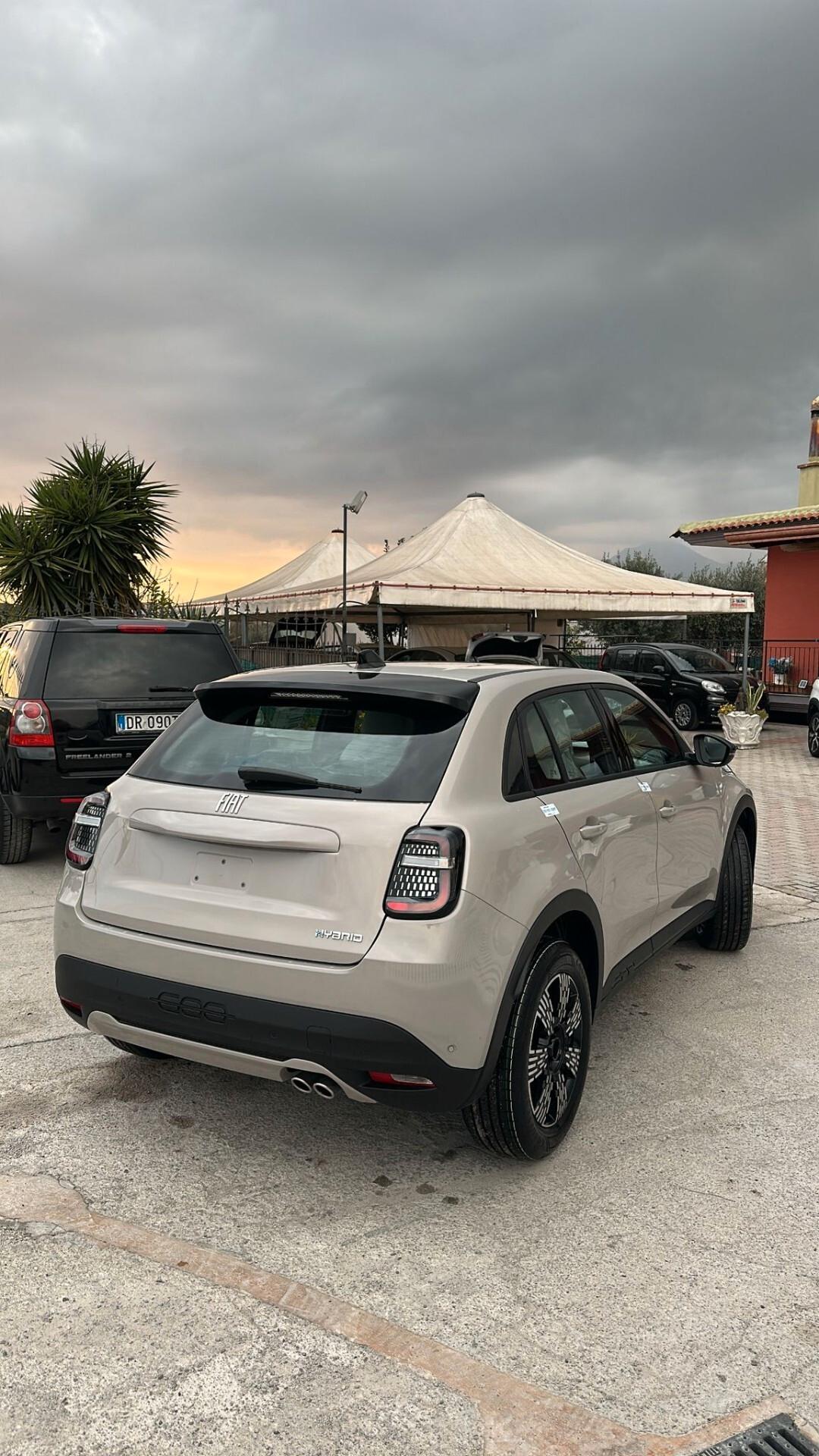 Fiat 600 Hybrid 145 CV CAMBIO AUTOMATICO "ICON"