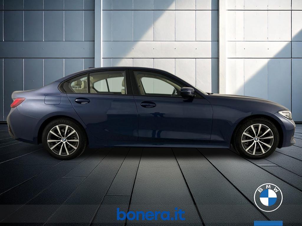 BMW Serie 3 Berlina 318 d Mild Hybrid 48V Luxury Steptronic