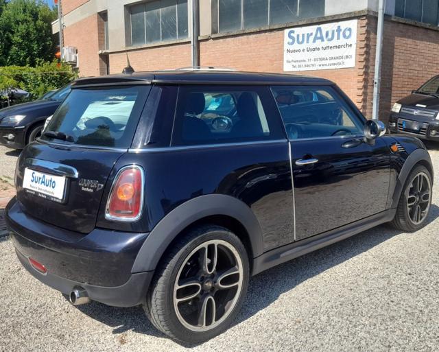 MINI Cooper D Cooper D