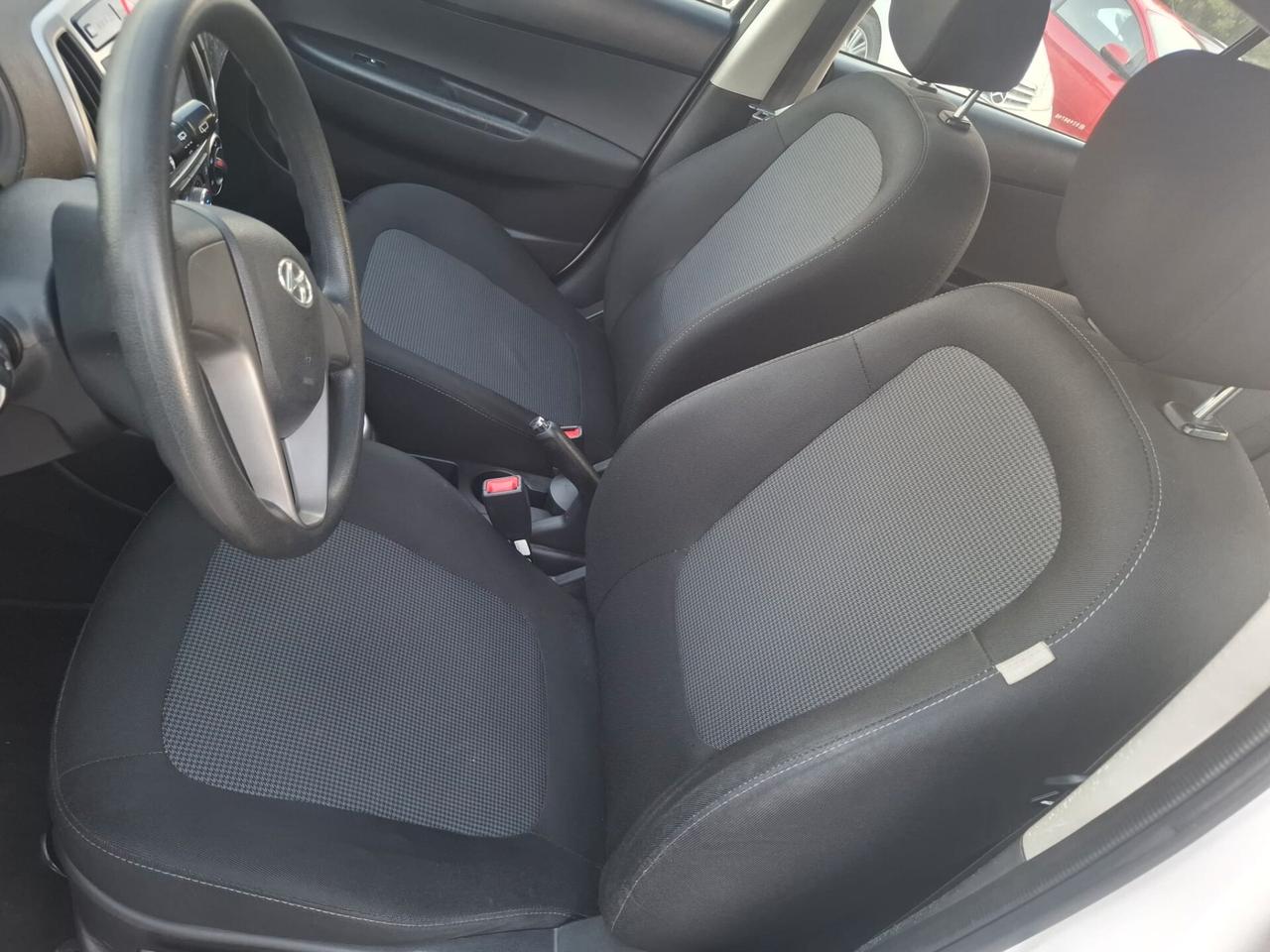 Hyundai i20 1.1 CRDi 5p. Sound Edition