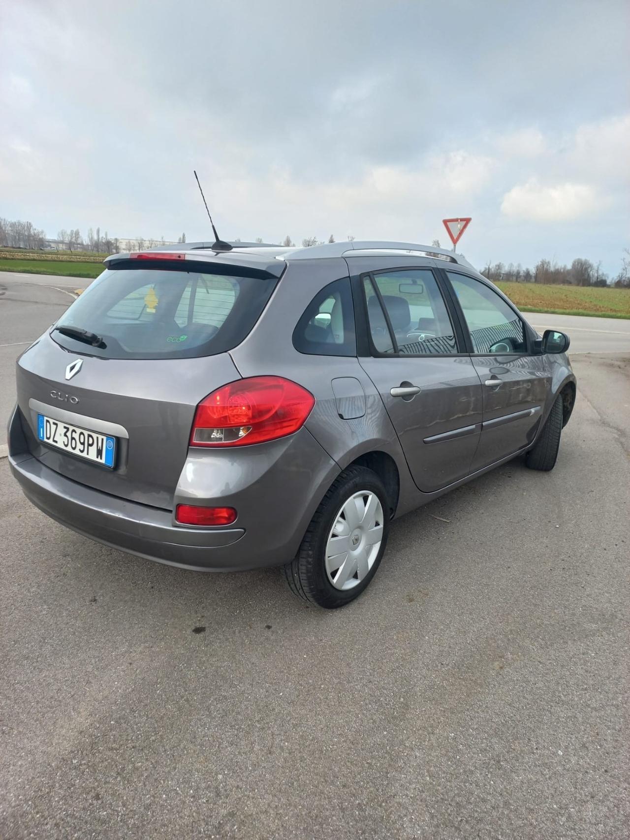 Renault Clio 1.2 16V TCE 100CV SporTour Luxe