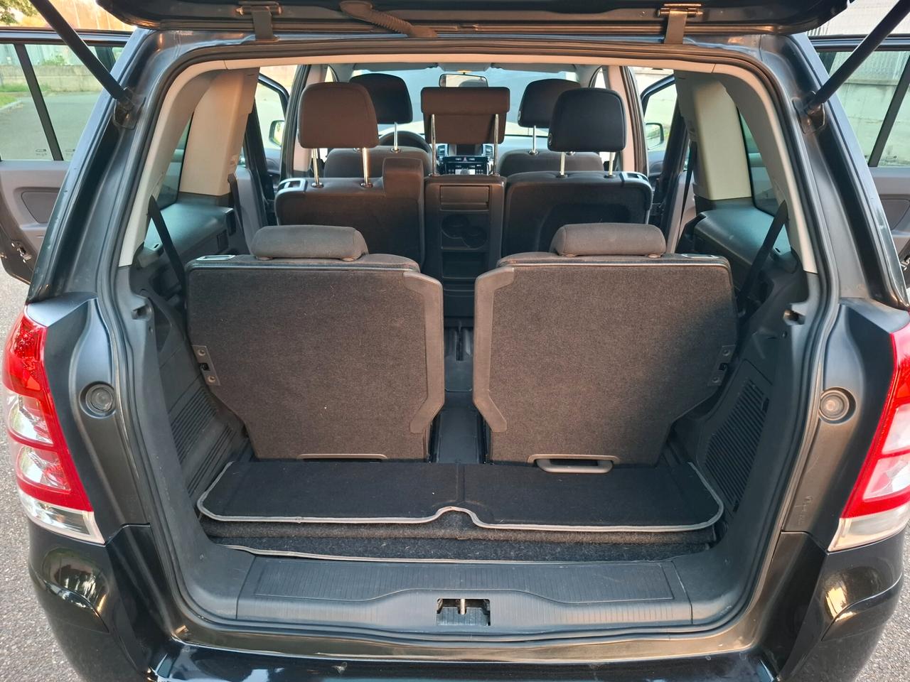 Opel Zafira 1.6 16V ecoM 150CV Turbo One