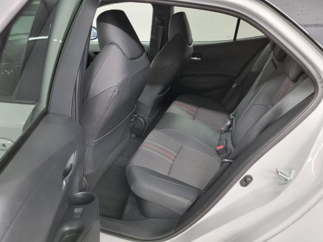 TOYOTA Corolla 2.0 Hybrid GR SPORT