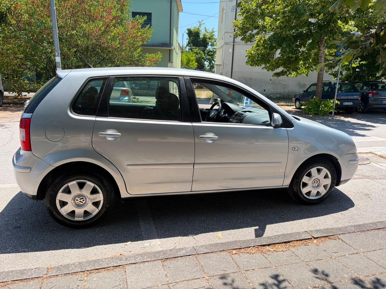 Volkswagen Polo 1.2 benzina neopatentati
