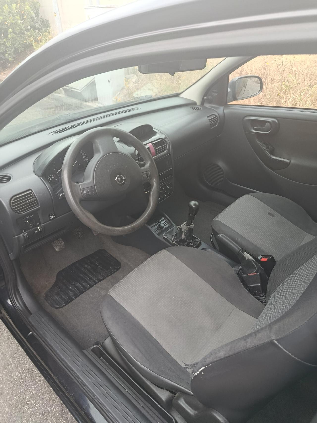 Opel Corsa 1.2i 16V cat 3 porte Club