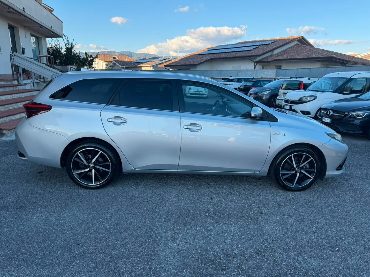 Toyota Auris Touring Sports 1.8 Hybrid Lounge