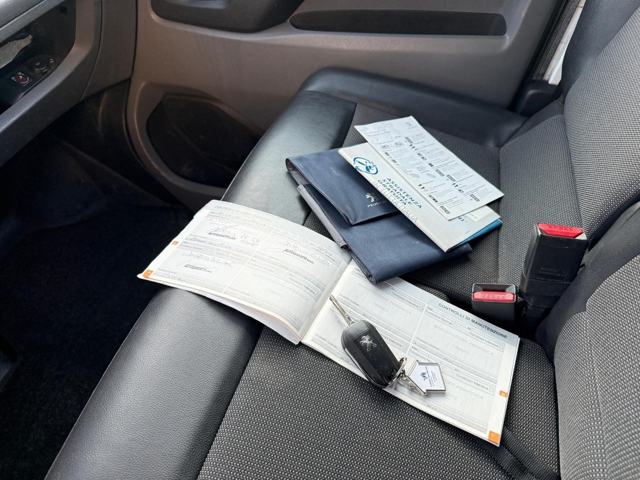 Peugeot Expert BlueHDi 115 S&S PC-TN Furgone Premium Compact