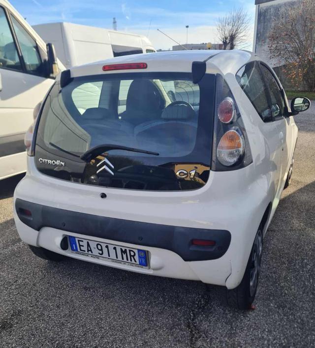 CITROEN C1 1.0 3p airdream CMP-5 Amici senza lavoro da fare