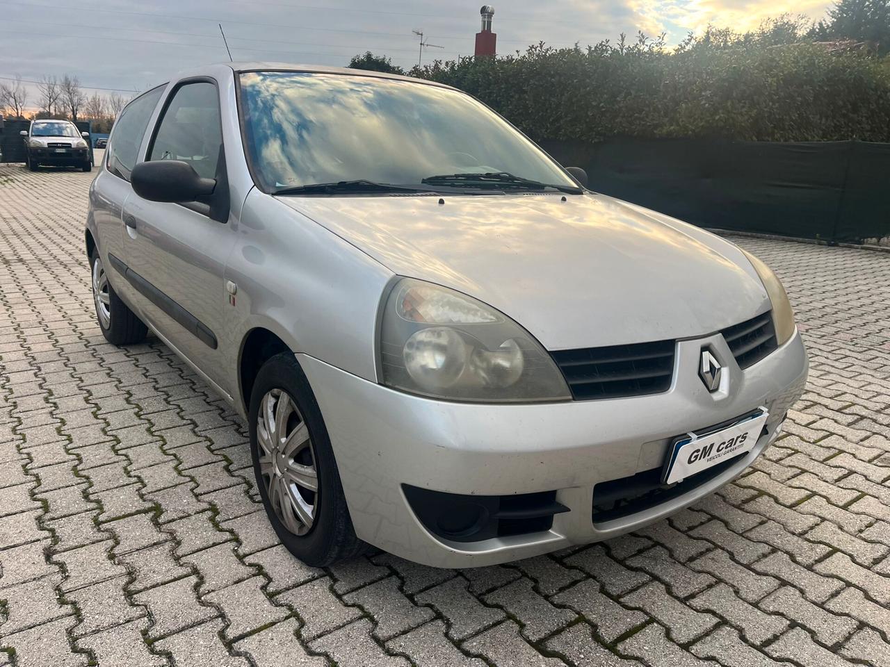 Renault Clio Storia 1.2 3 porte Confort