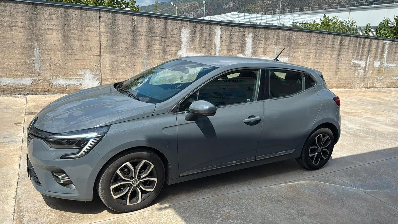 Renault Clio TCe 100 CV 5 porte Zen Benzina + GPL di Serie Anno 2021 solo 16.500km