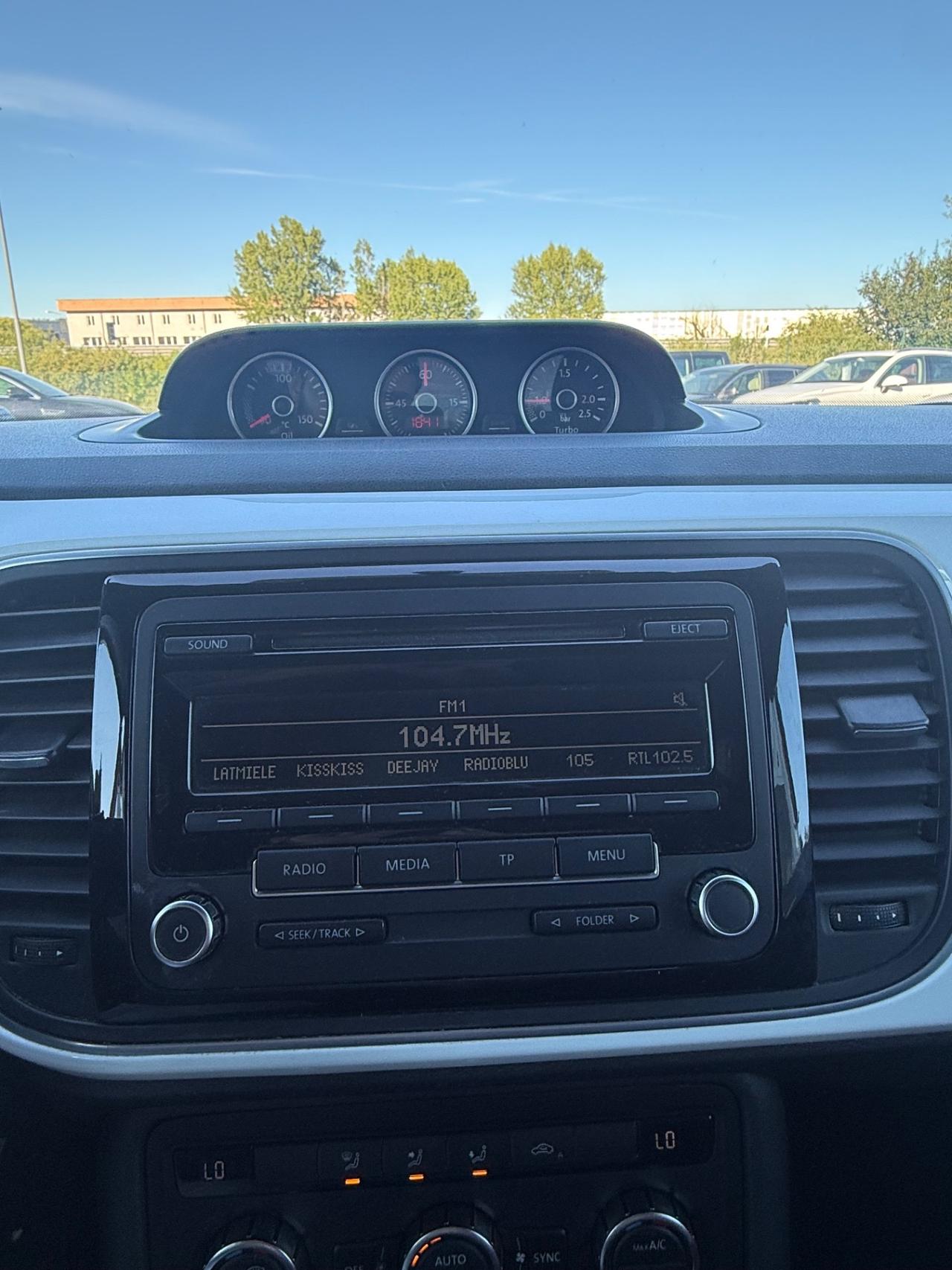 Volkswagen Maggiolino 1.6 TDI Design
